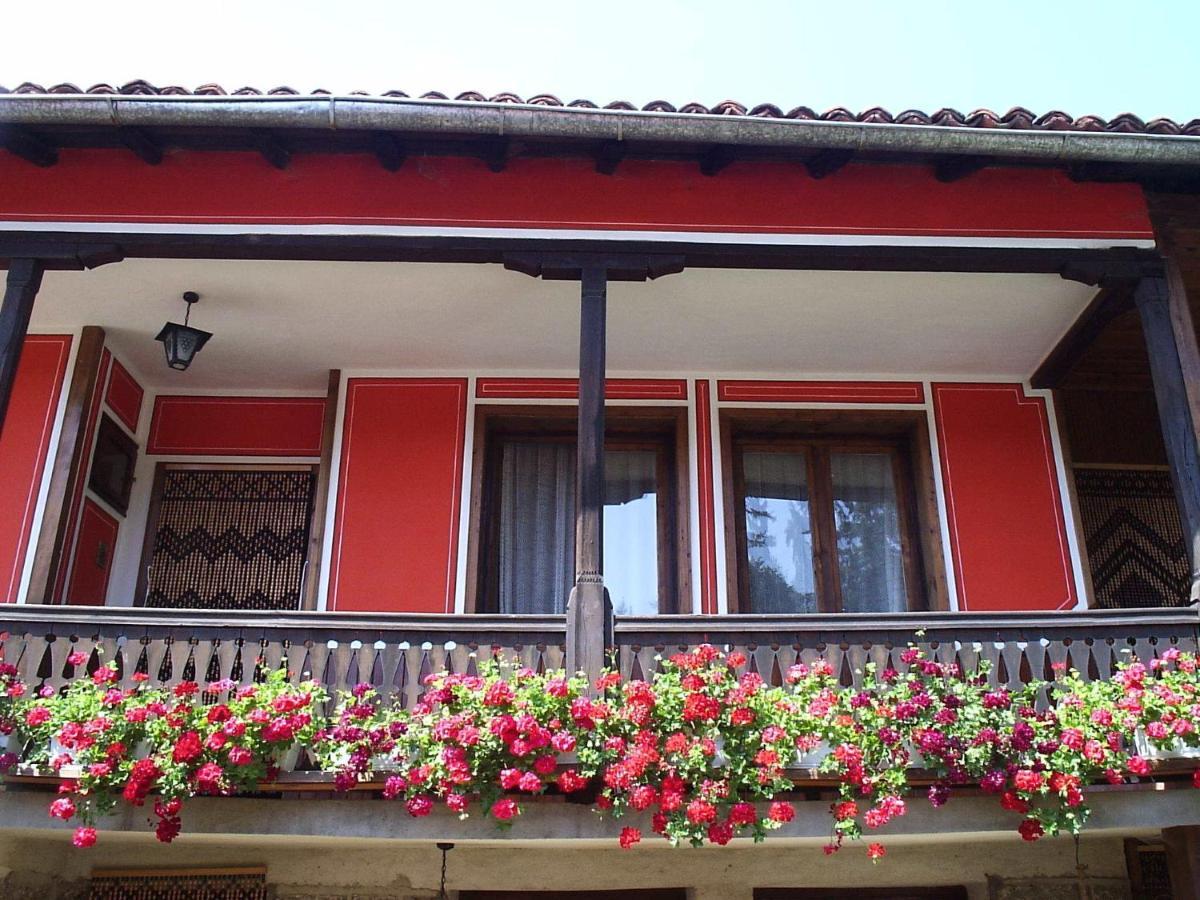 Guest House Astra Koprivshtitsa Esterno foto