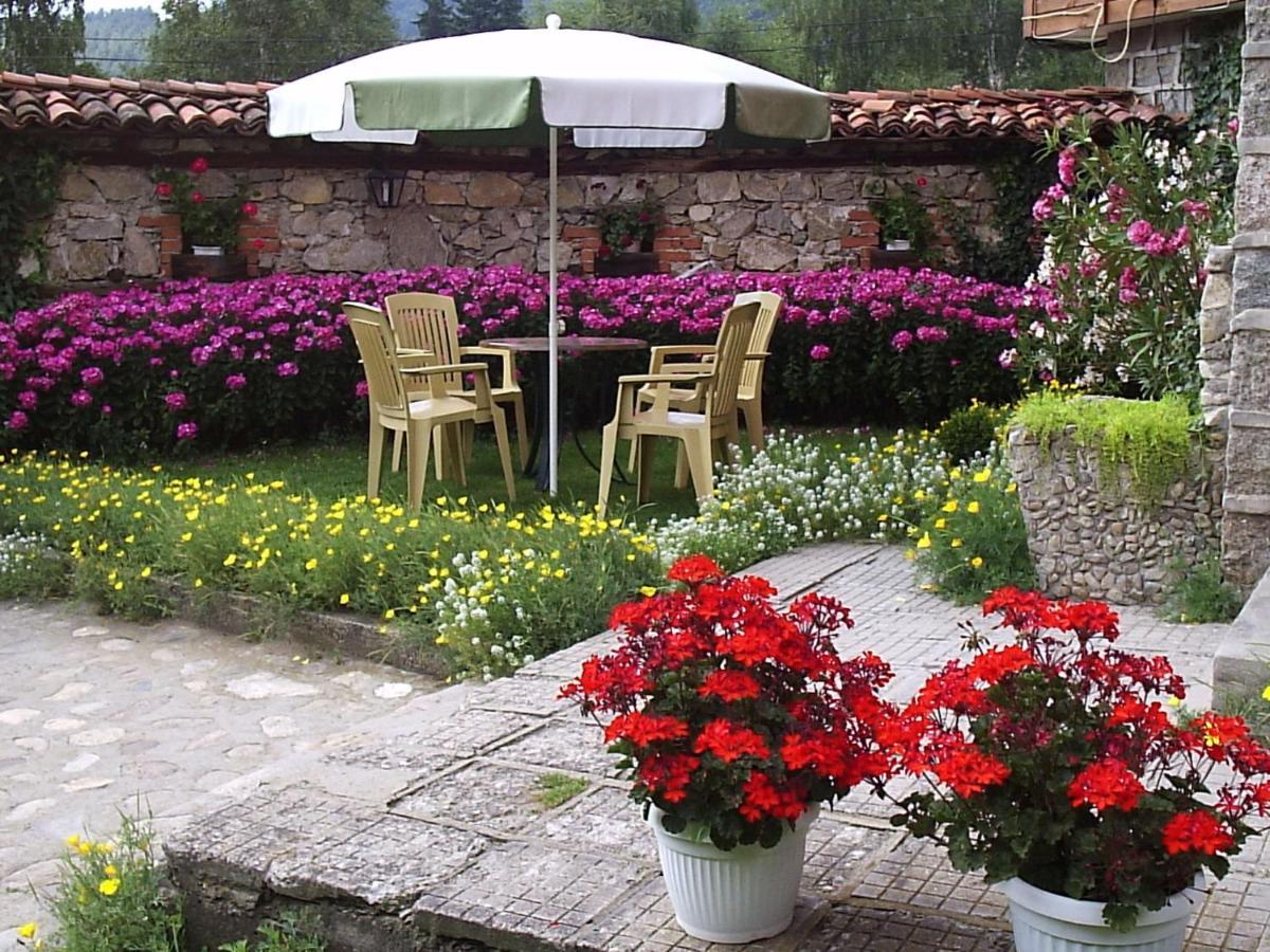 Guest House Astra Koprivshtitsa Esterno foto