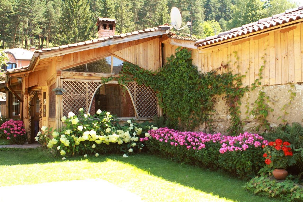 Guest House Astra Koprivshtitsa Esterno foto